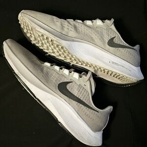 NIKE  Air Zoom Pegasus 37 Running Shoes Men's 10.5